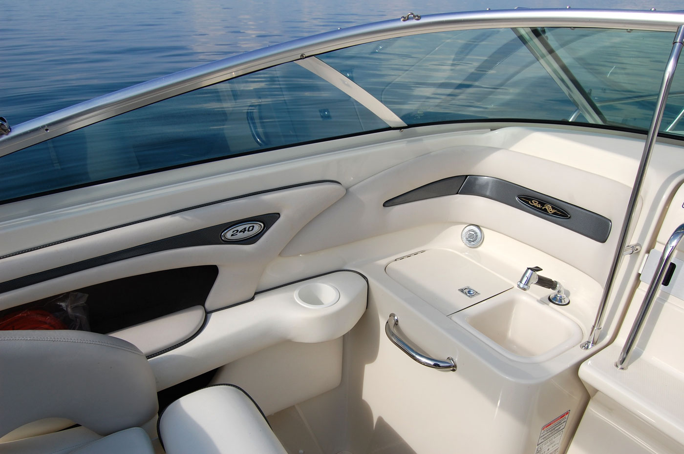 Sea Ray 250 SSE Boot Mieten Gardasee
