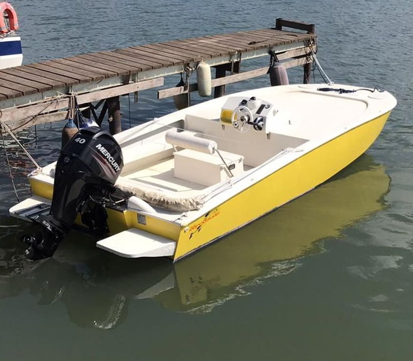 Rent a Boat Ninja Cat Garda Lake