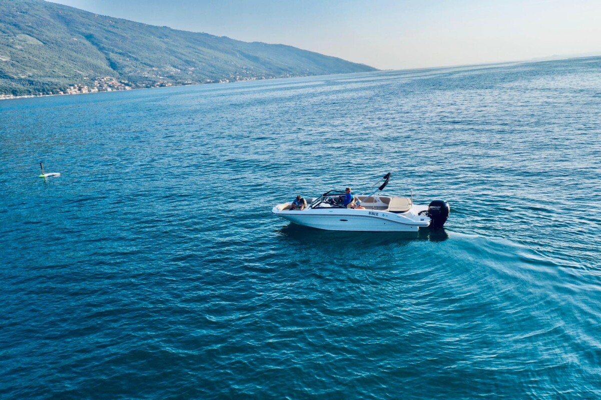 Rent a Boat Sea Ray 210 at Lake Garda